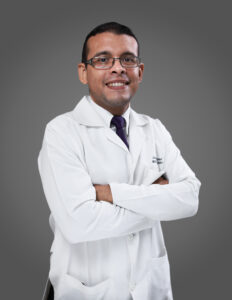 Dr. Juan Salazar